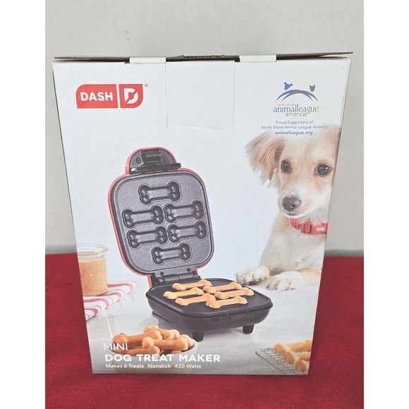 Dash Mini Dog Treat Maker Non-Stick Surface 6 Natural Biscuits Brand New In Box - Picture 4 of 8